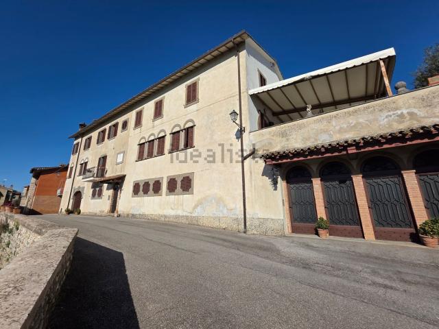 Casa in vendita a Corciano, Umbria