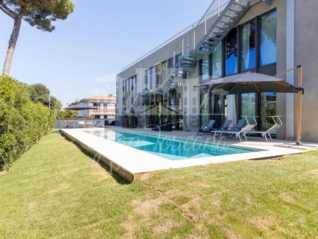 Casa in vendita a Tonfano, Toscana