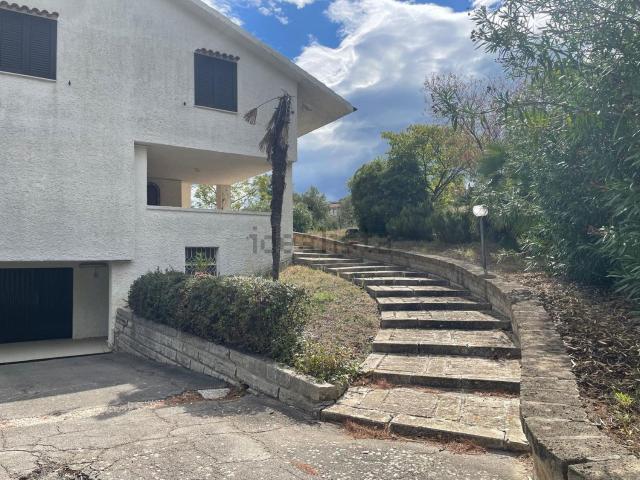Casa in vendita a Montevecchio, Vasto