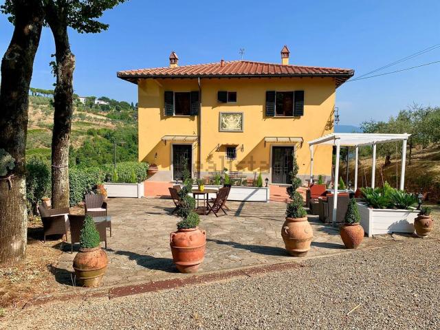 Casa in vendita a Carmignano, Toscana