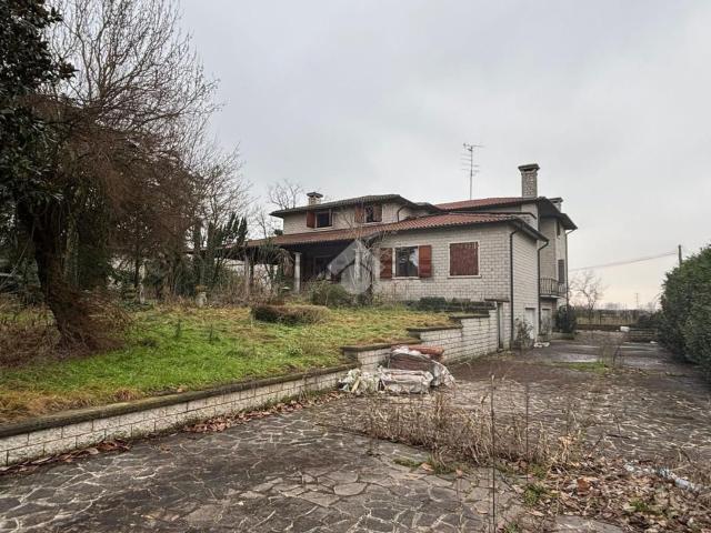 Casa in vendita a San Giorgio Bigarello, Ghisiolo