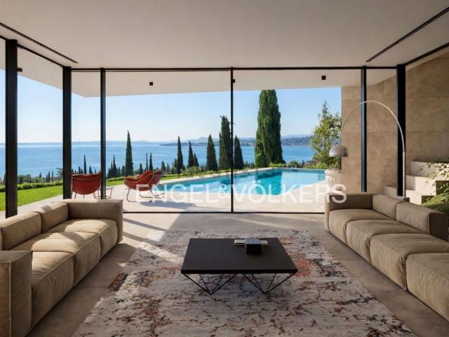 Casa in vendita a Comunità Montana Parco Alto Garda bresciano, Gardone Riviera