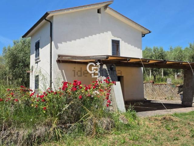 Casa in vendita a Ronciglione, Lazio