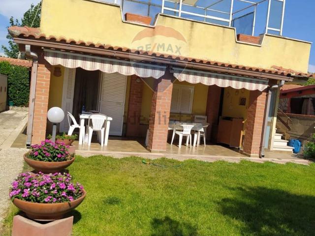 Casa in vendita a Marina di Tor San Lorenzo Sud, Roma Capitale
