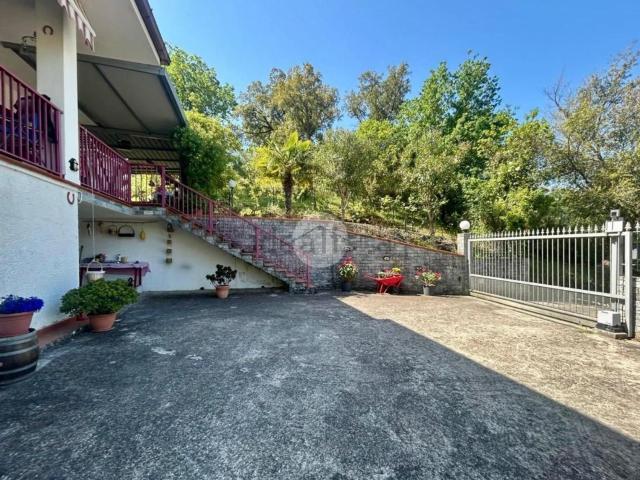 Casa in vendita a Santa Marina, Campania