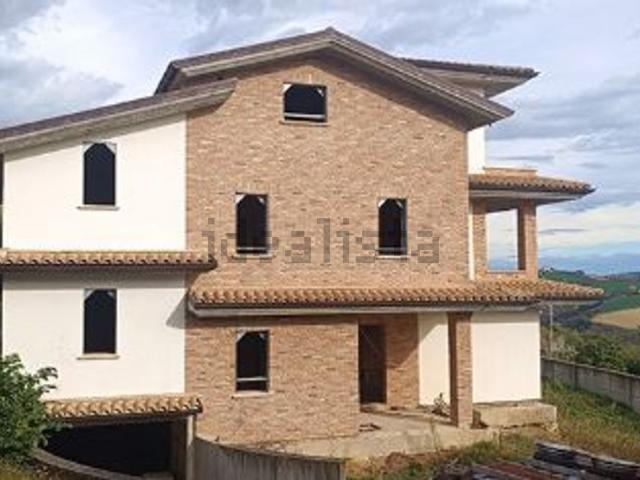 Casa in vendita a Montefino, Abruzzo