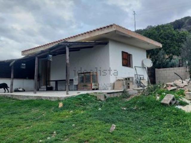 Casa in vendita a Sarroch, Sardigna/Sardegna