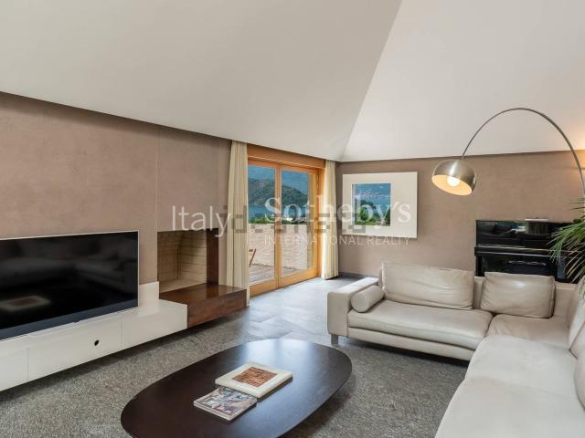 Casa in vendita a Laghetto, Colico