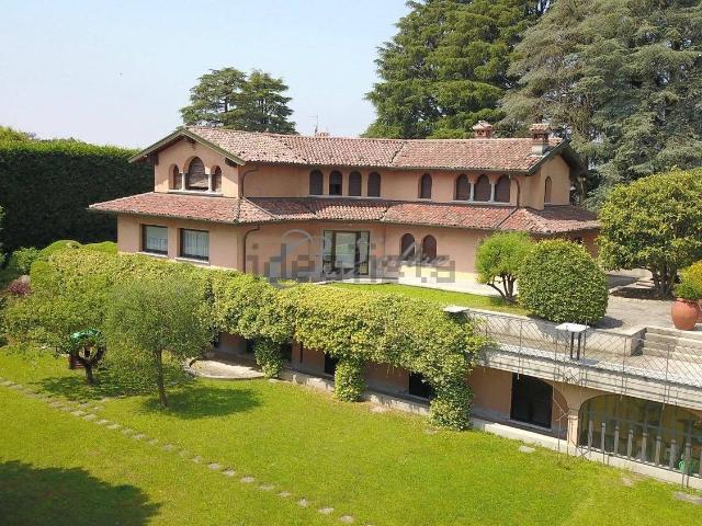 Casa in vendita a Villaggio Trieste, Cantù