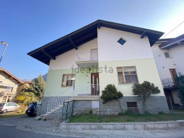 Casa in vendita a Issogne, Aosta