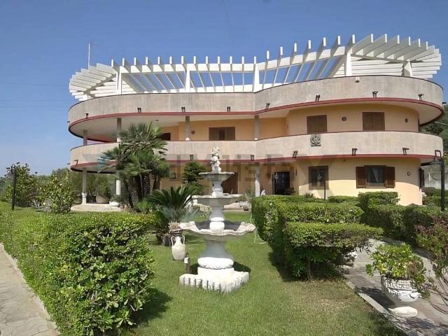 Casa in vendita a Calabria, Crotone