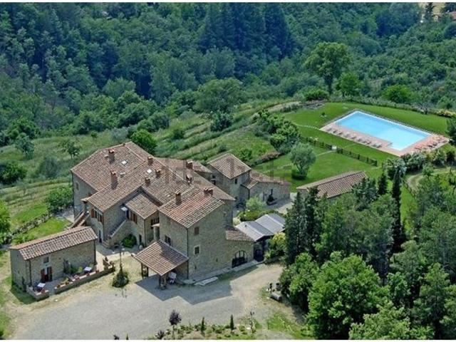Casa in vendita a Palazzo Del Pero, Toscana