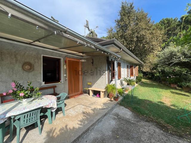 Casa in vendita a Tonfano, Toscana