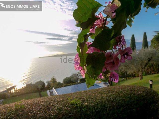 Casa in vendita a Padenghe Sul Garda, Brescia