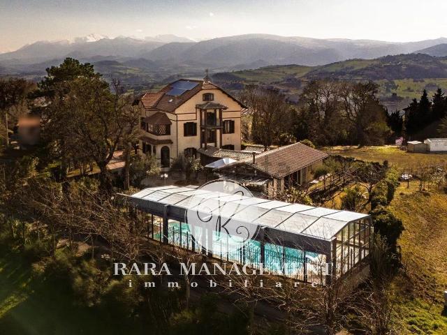 Casa in vendita a Marche, Macerata