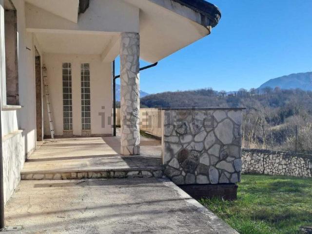 Casa in vendita a Acropoli di Civitavecchia, Arpino