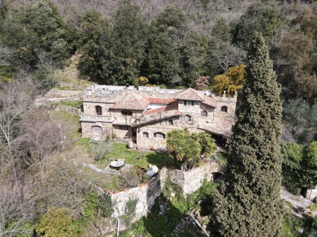 Casa in vendita a Suseneo, San Remo