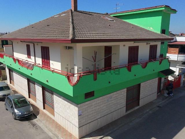 Casa in vendita a Maddaloni, Campania