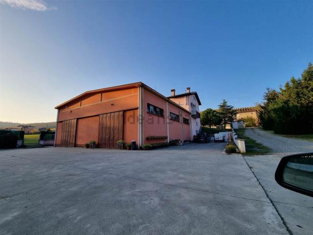 Casa in vendita a San Damiano Al Colle, Lombardia