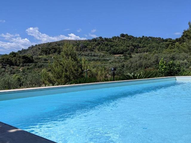 Casa in vendita a Imperia, Liguria