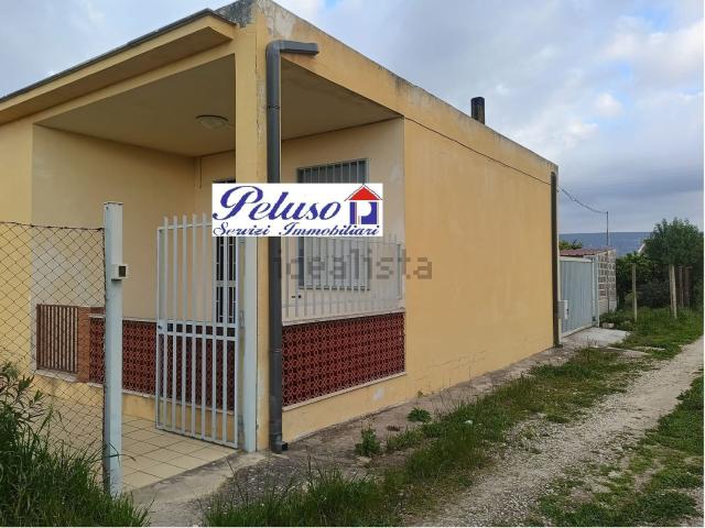 Casa in vendita a Vittoria, Sicilia