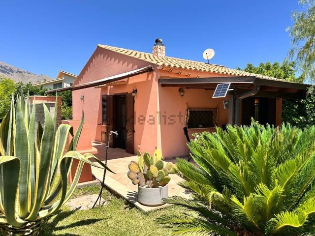 Casa in vendita a Castellammare Del Golfo, Sicilia