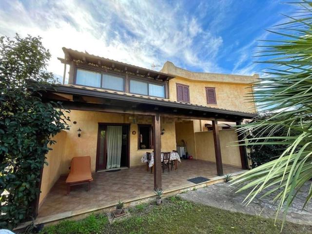 Casa in vendita a Campofelice Di Roccella, Sicilia