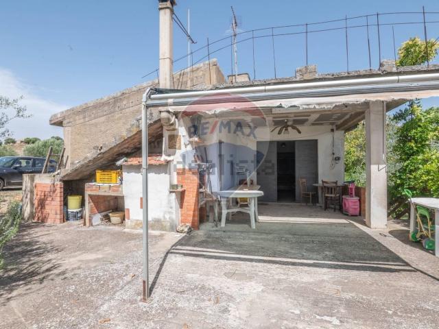 Casa in vendita a Caltagirone, Sicilia