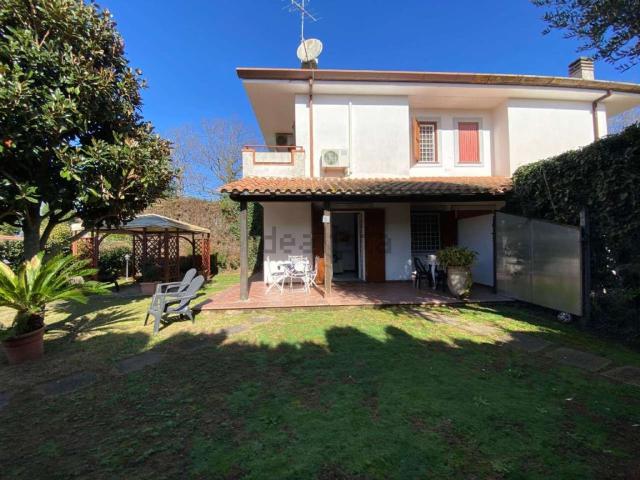 Casa in vendita a Sabaudia, Lazio