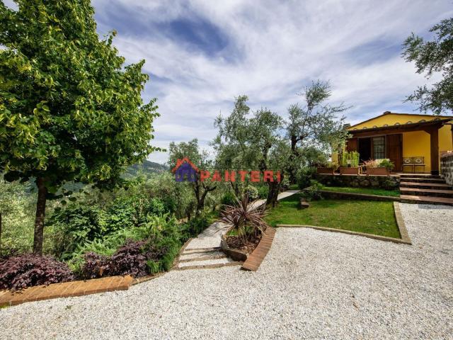 Casa in vendita a Uzzano E Castello, Pistoia