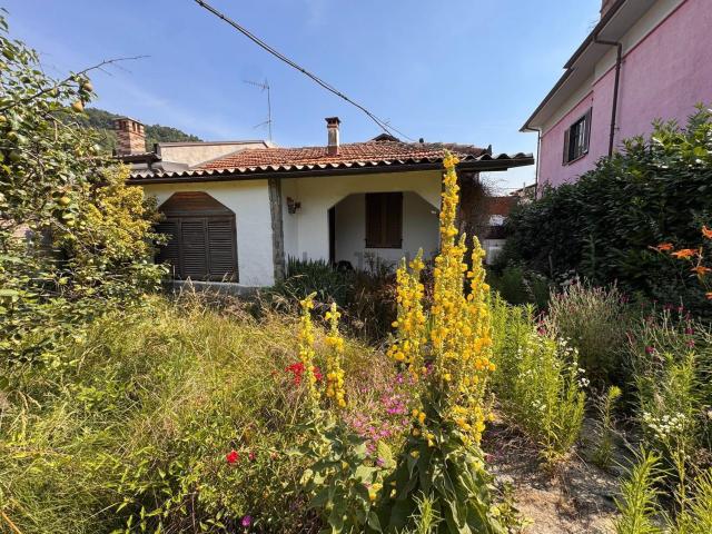 Casa in vendita a Sant'Antonio (Piasco), Piemonte