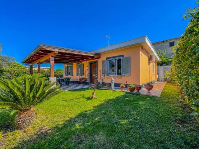 Casa in vendita a Lampione, Aprilia