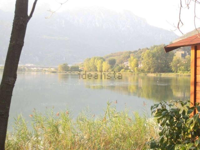 Casa in vendita a Civate, Lombardia