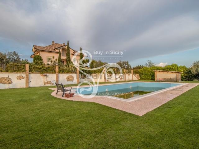 Casa in vendita a Piazza, Sicilia