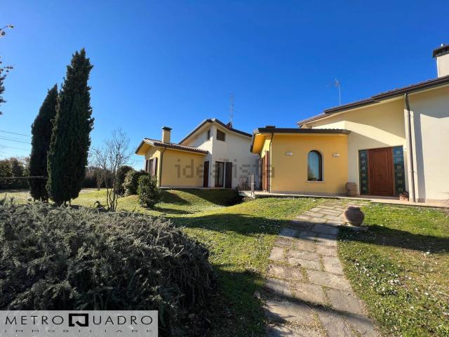 Casa in vendita a Rimini, Reggio Emilia