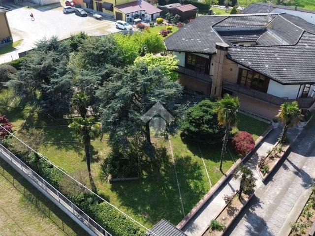 Casa in vendita a Marmirolo, Lombardia