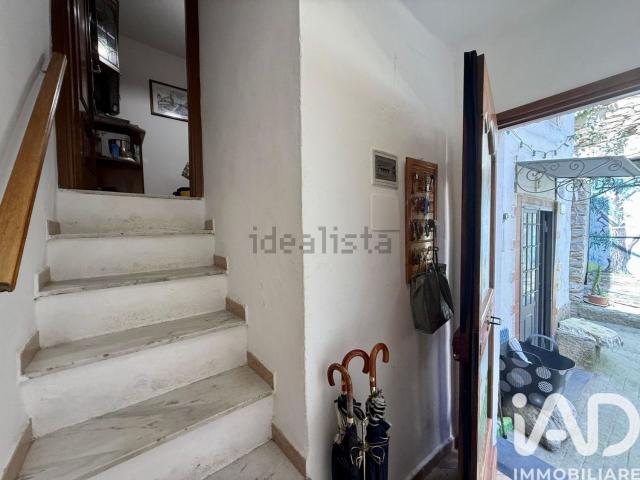 Casa in vendita a Prelà, Liguria