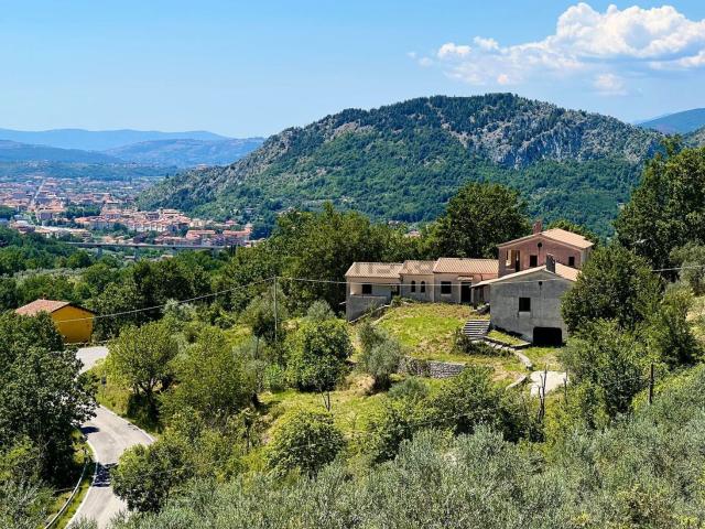 Casa in vendita a Pescosolido, Lazio