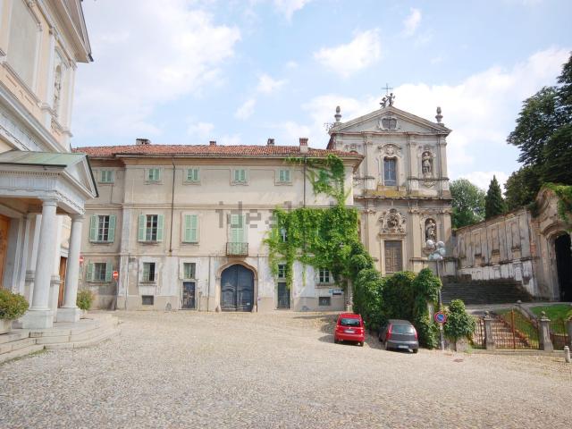 Casa in vendita a Meda, Lombardia