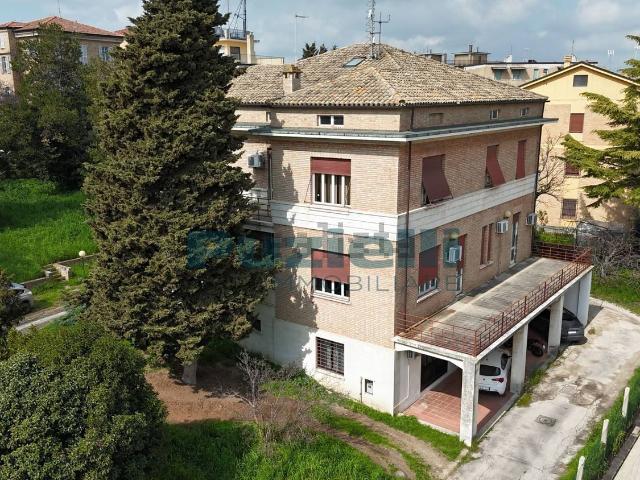 Casa in vendita a Villa Vitali, Marche
