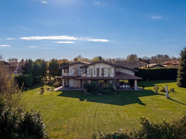 Casa in vendita a Terno D'isola, Lombardia