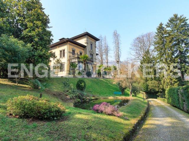 Casa in vendita a Carciano, Stresa