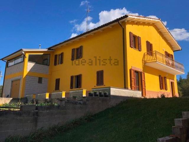 Casa in vendita a Marche, Macerata