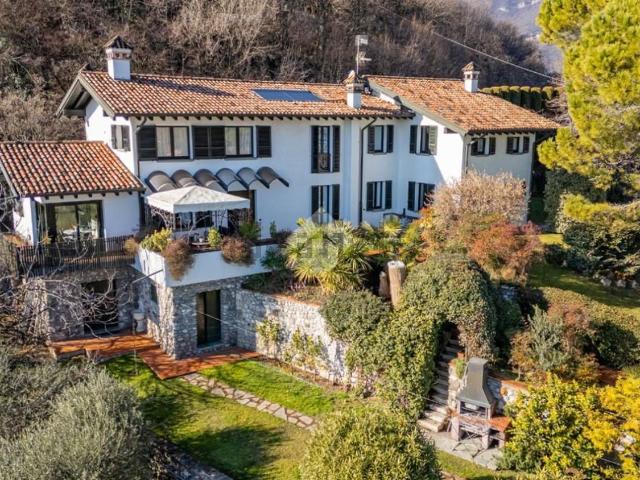 Casa in vendita a Villa di Salò, Salò