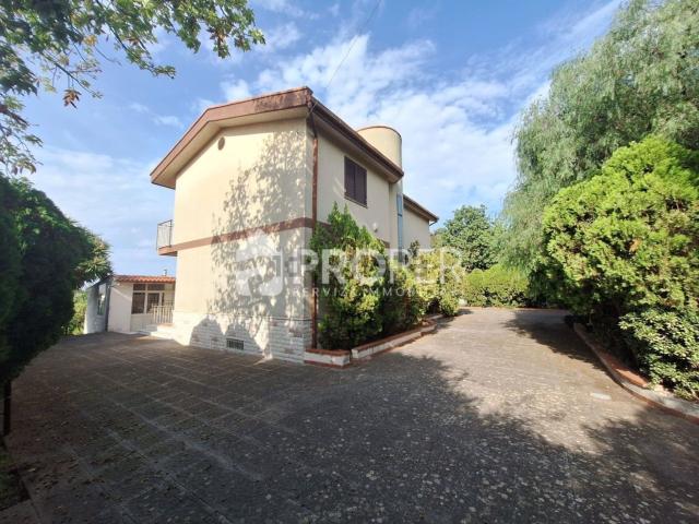 Casa in vendita a Carini, Sicilia