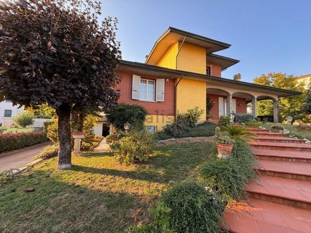 Casa in vendita a Castello dei Ratti, Cadeo