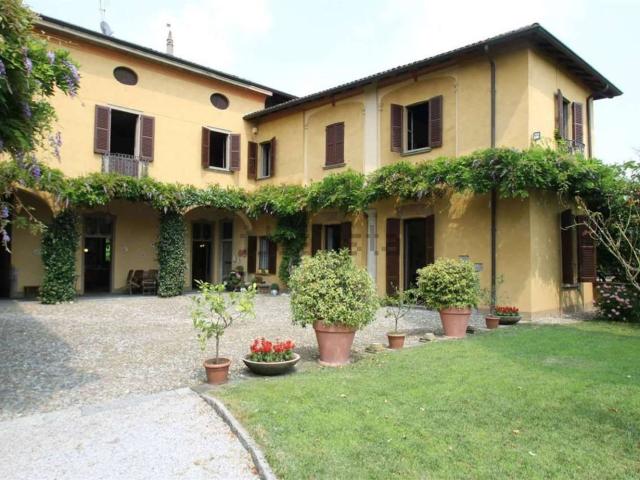 Casa in vendita a Garbagnate Monastero, Lombardia