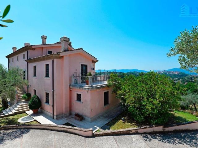 Casa in vendita a Veroli, Lazio