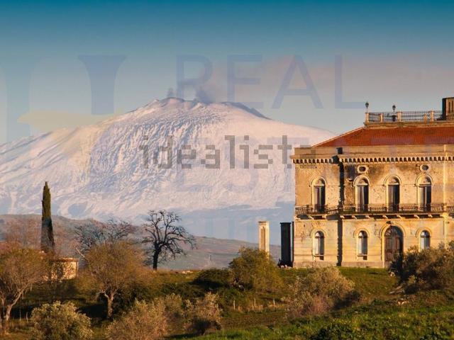 Casa in vendita a Nicosia, Sicilia