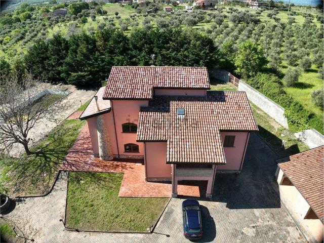 Casa in vendita a Calabria, Cosenza